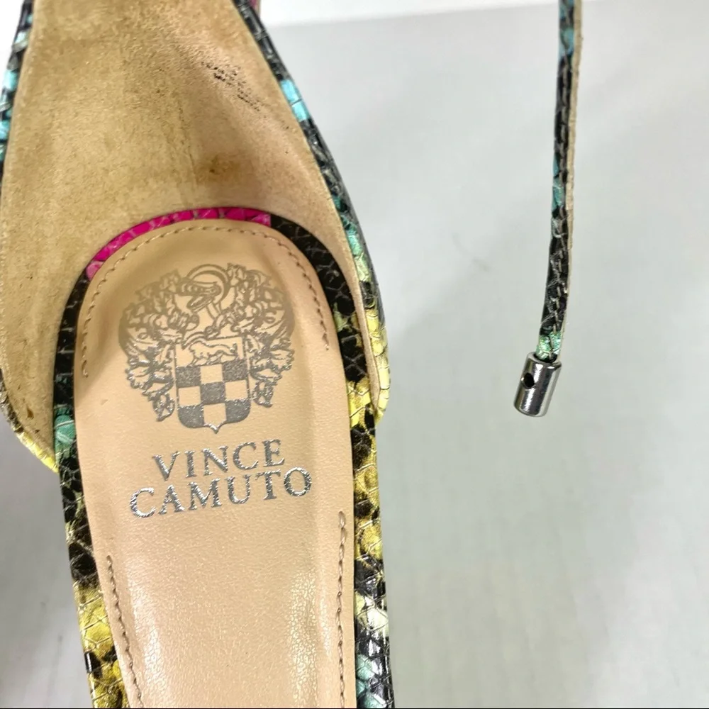 VINCE CAMUTO STASSIA WEDGE SANDAL